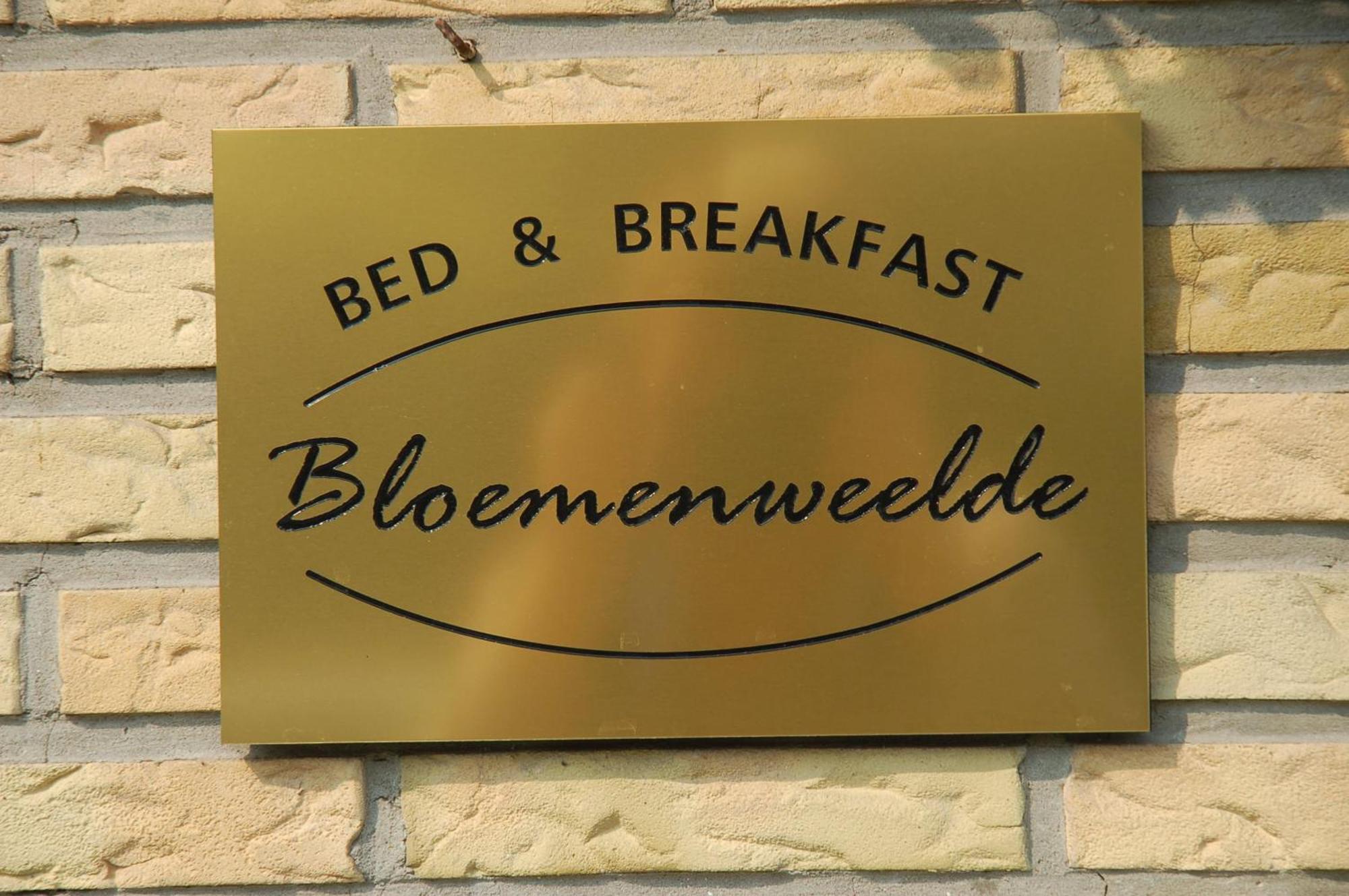 Bloemenweelde Couette-café